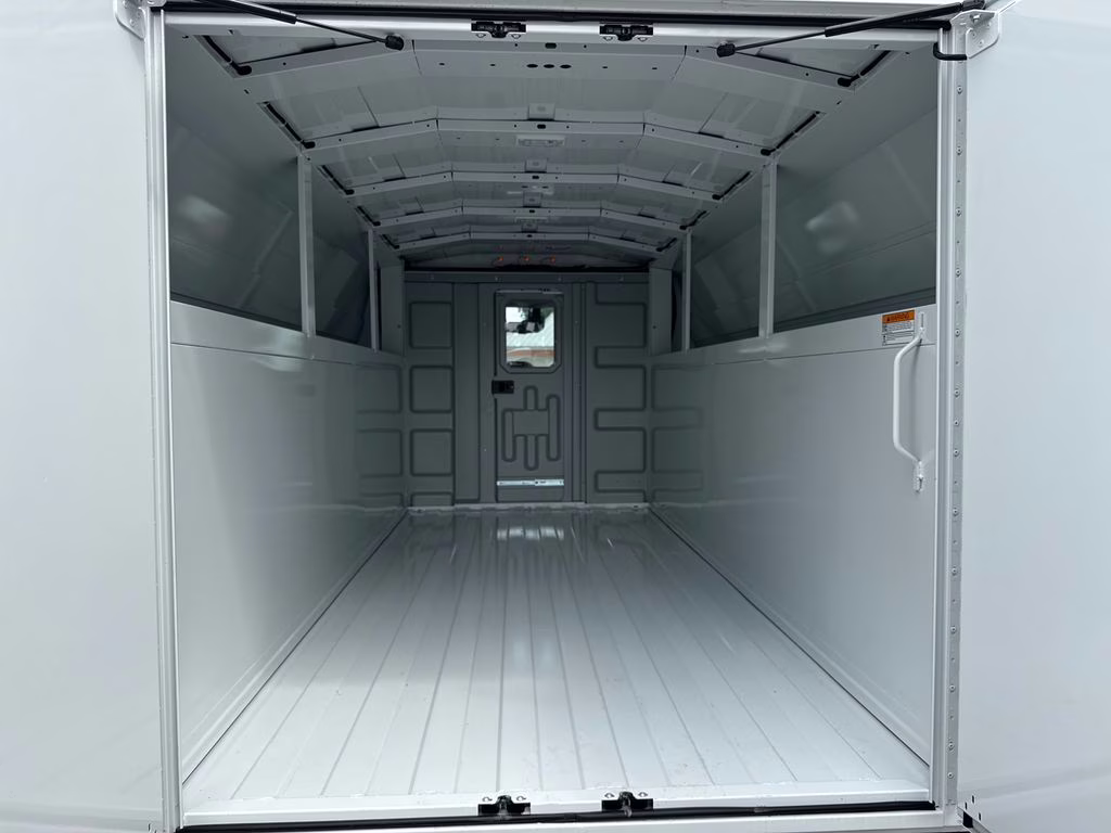 2026 Oxford White Ford E-350SD Base RWD Truck