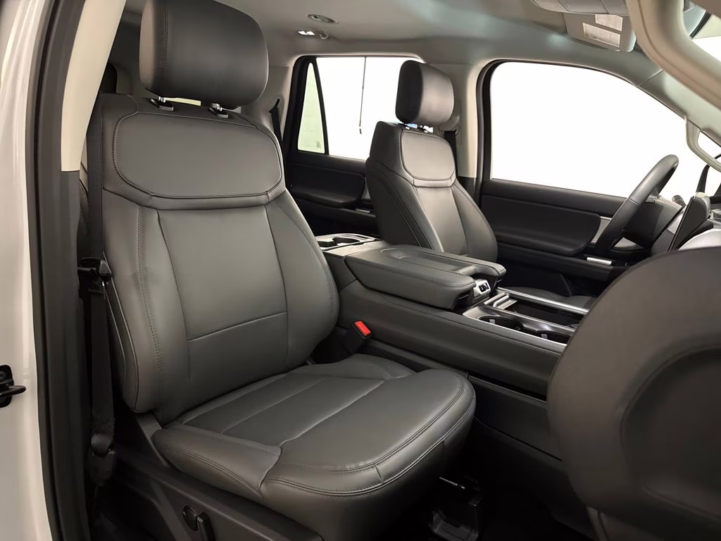 2026 Space Silver Metallic Ford Expedition Active RWD SUV