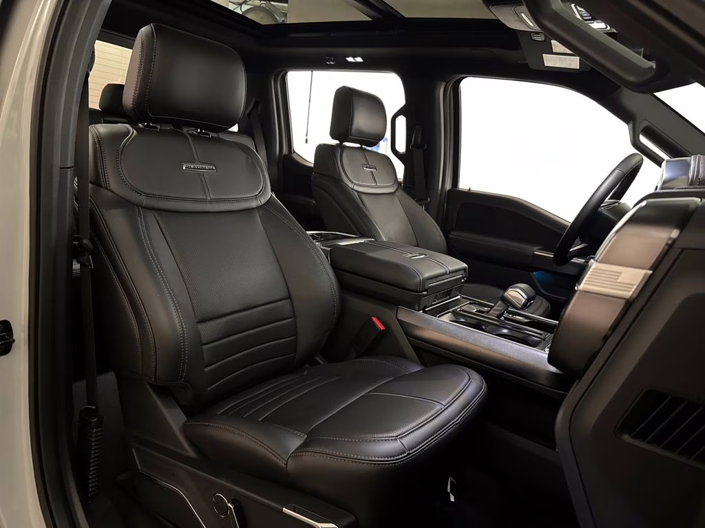 2026 Avalanche Ford F-150 Platinum 4X4 Truck