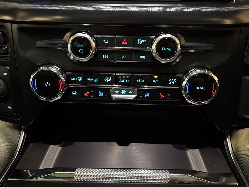 2026 Avalanche Ford F-150 Platinum 4X4 Truck