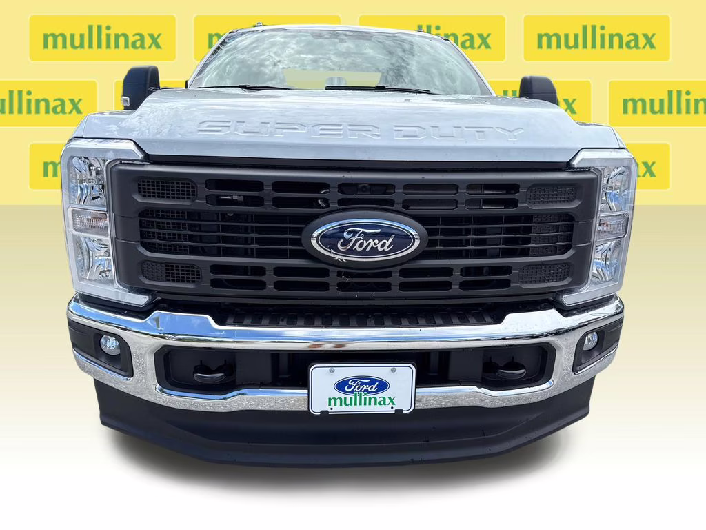 2026 Oxford White Ford Super Duty F-250 SRW XL 4X4 Truck