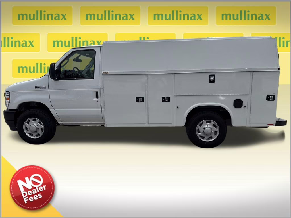 2026 Oxford White Ford E-350SD Base RWD Truck