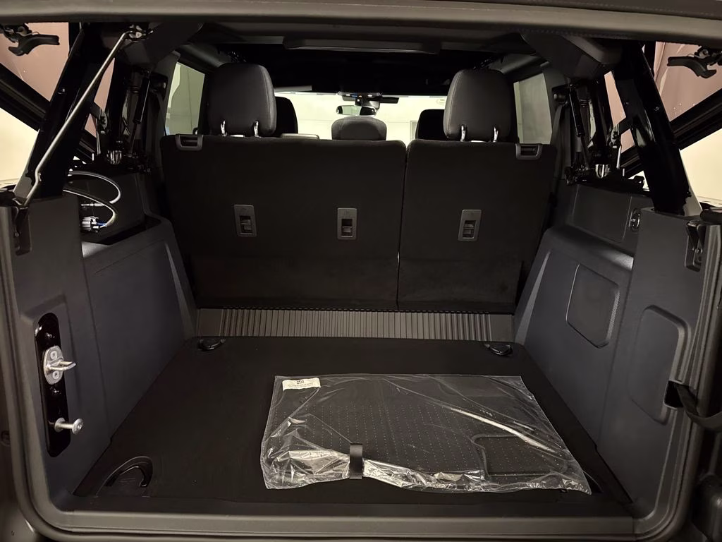 2026 Shadow Black Ford Bronco Big Bend 4X4 SUV