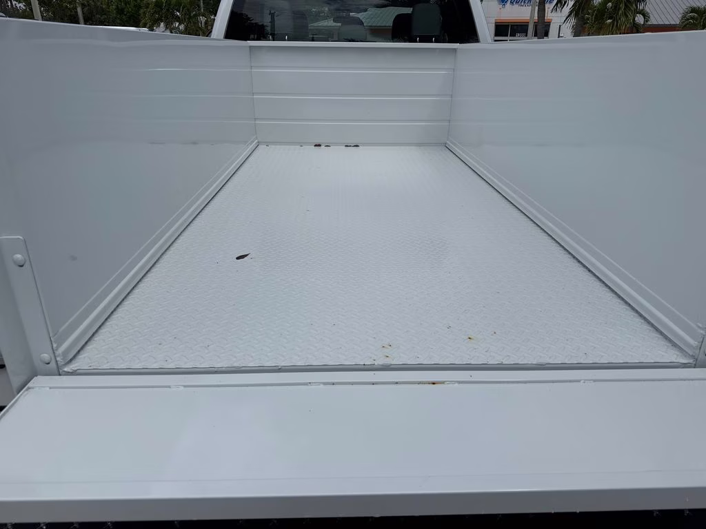 2026 Oxford White Ford Super Duty F-250 SRW XL RWD Truck