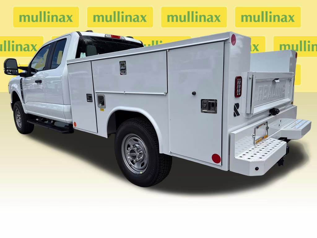 2026 Oxford White Ford Super Duty F-250 SRW XL 4X4 Truck