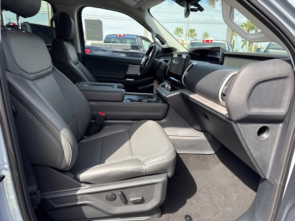 2026 Glacier Gray Metallic Tri-Coat Ford Expedition Max Active RWD SUV