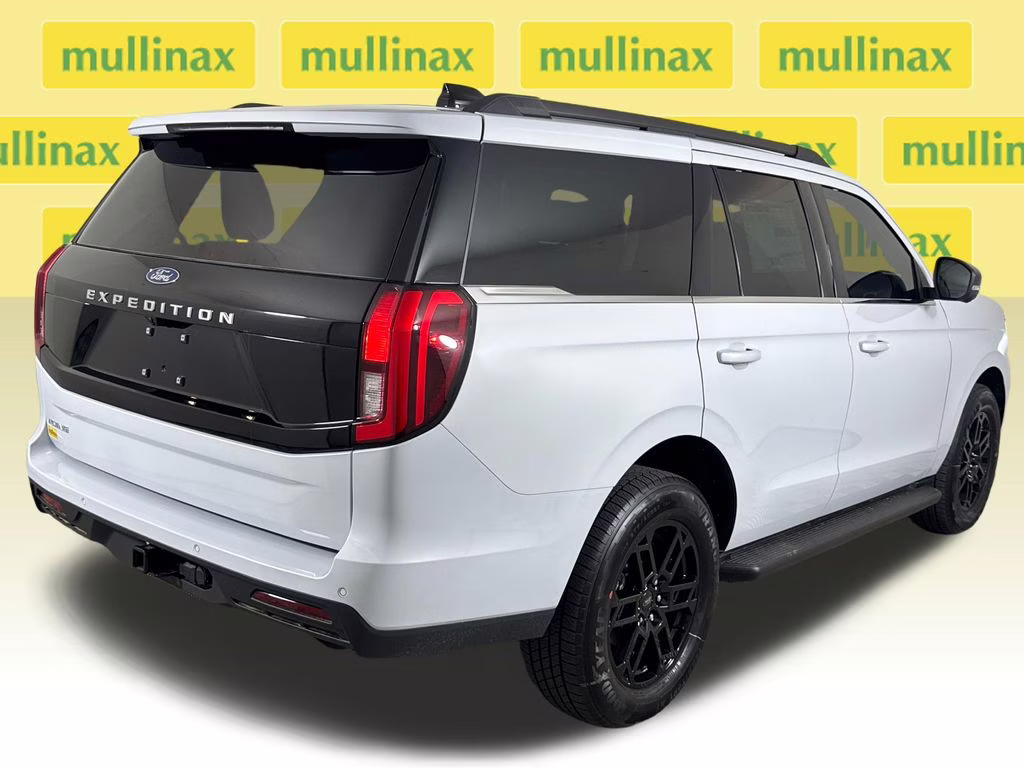 2026 Space Silver Metallic Ford Expedition Active RWD SUV