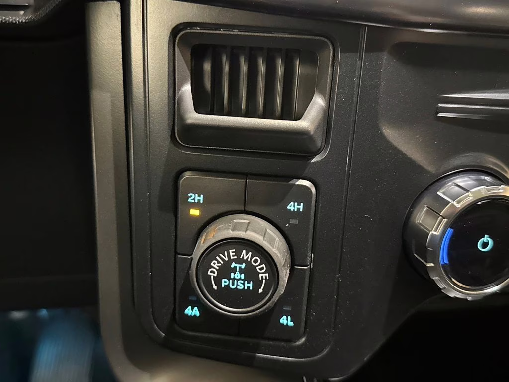 2026 Gray Metallic Ford F-150 Lariat 4X4 Truck