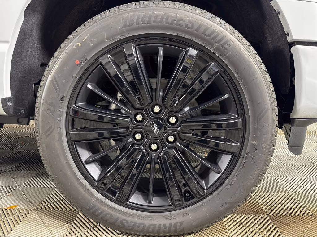 2026 Avalanche Ford F-150 Platinum 4X4 Truck