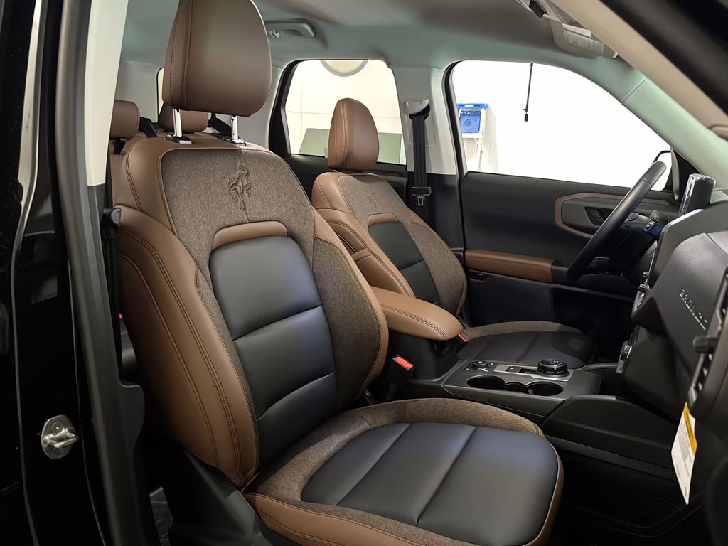 2026 Shadow Black Ford Bronco Sport Outer Banks 4X4 SUV