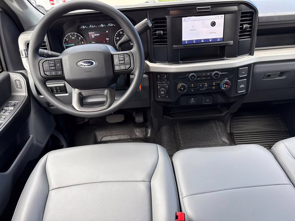 2026 Oxford White Ford Super Duty F-250 SRW XL 4X4 Truck