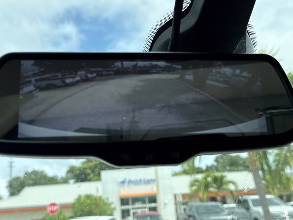 2026 Oxford White Ford E-350SD Base RWD Truck