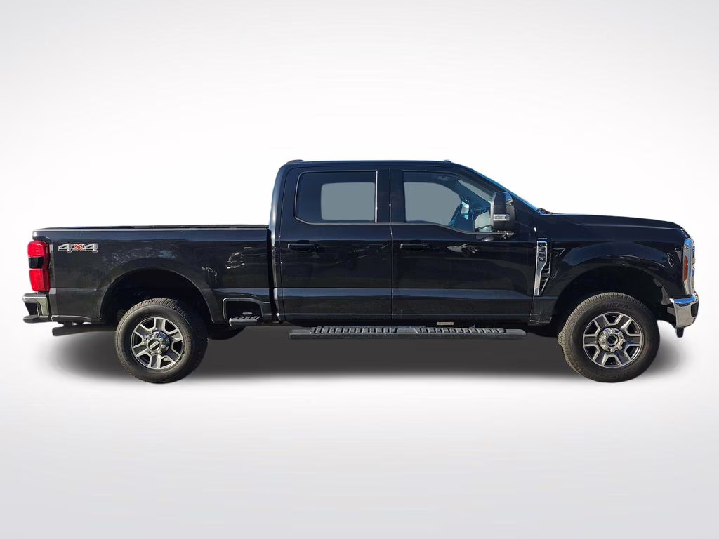 2023 Agate Black Metallic Ford Super Duty F-350 SRW Lariat 4X4 Truck