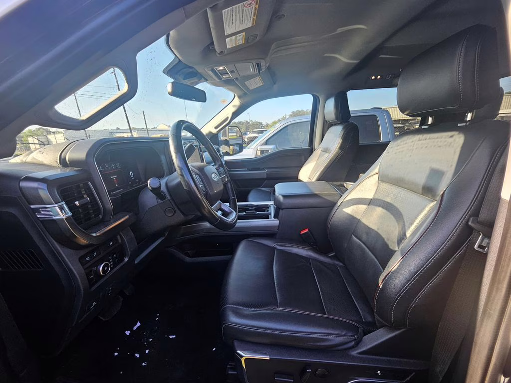 2023 Agate Black Metallic Ford Super Duty F-350 SRW Lariat 4X4 Truck