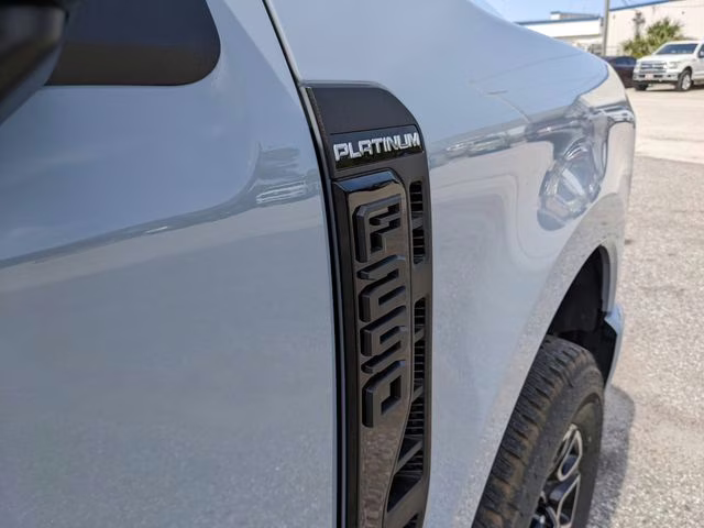 2026 Glacier Gray Metallic Tri-Coat Ford Super Duty F-250 SRW Platinum 4X4 Truck