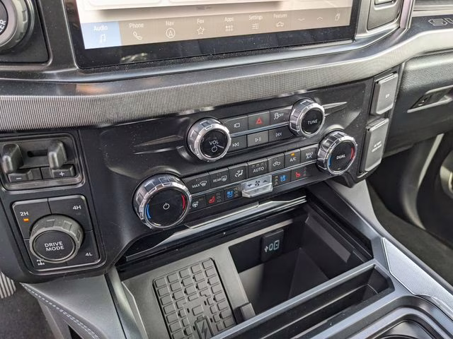 2026 Glacier Gray Metallic Tri-Coat Ford Super Duty F-250 SRW Platinum 4X4 Truck