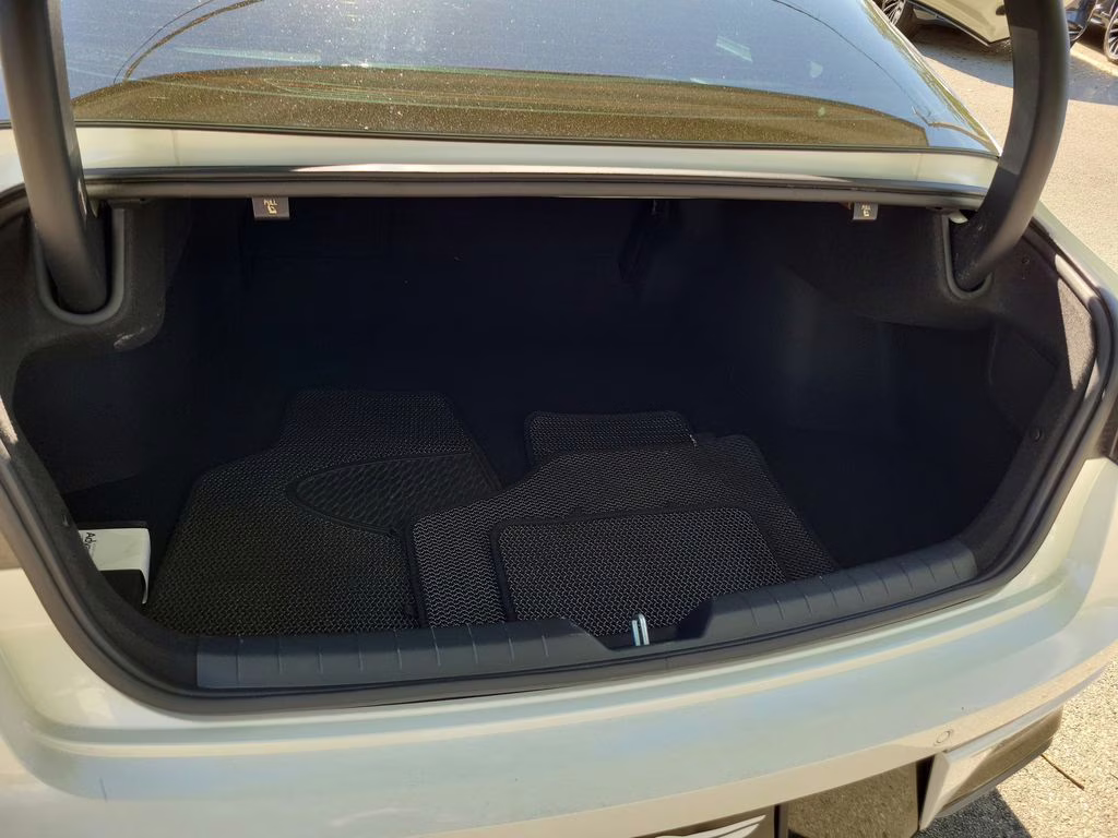 2025 Snow White Pearl Kia K5 GT-Line FWD Sedan