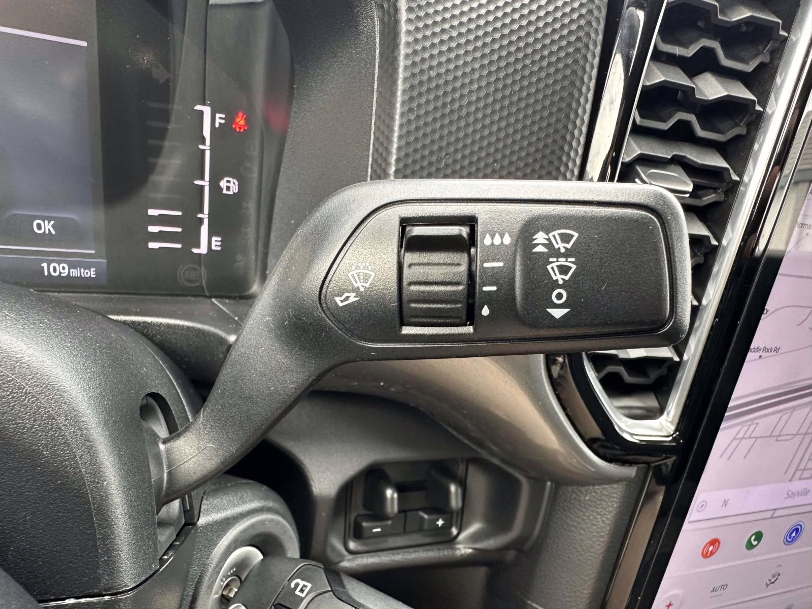 2024 Oxford White Ford Ranger XLT 4WD SuperCrew 5' Box 4X4 Truck