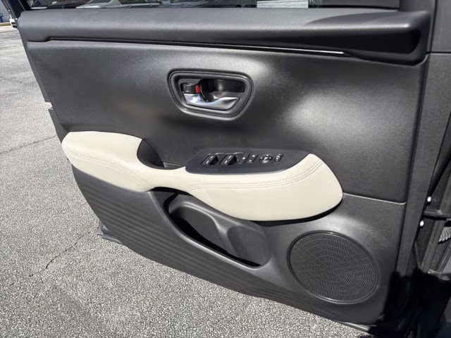 2023 Urban Gray Pearl Honda HR-V LX FWD SUV