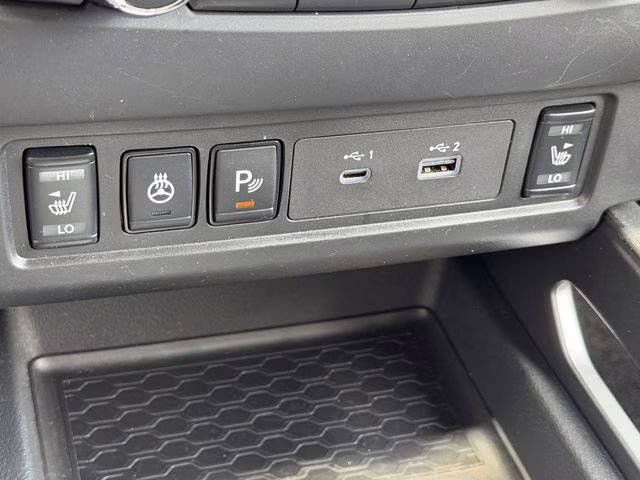 2025 Glacier White Nissan Frontier SV RWD Truck