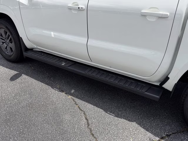 2025 Glacier White Nissan Frontier SV RWD Truck