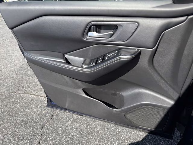 2025 Deep Ocean Blue Pearl Nissan Rogue SV FWD SUV