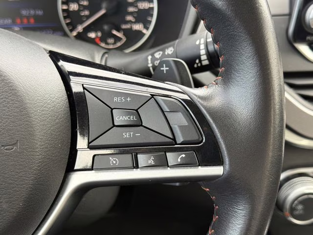 2024 Brilliant Silver Metallic Nissan Altima 2.5 SR FWD Sedan