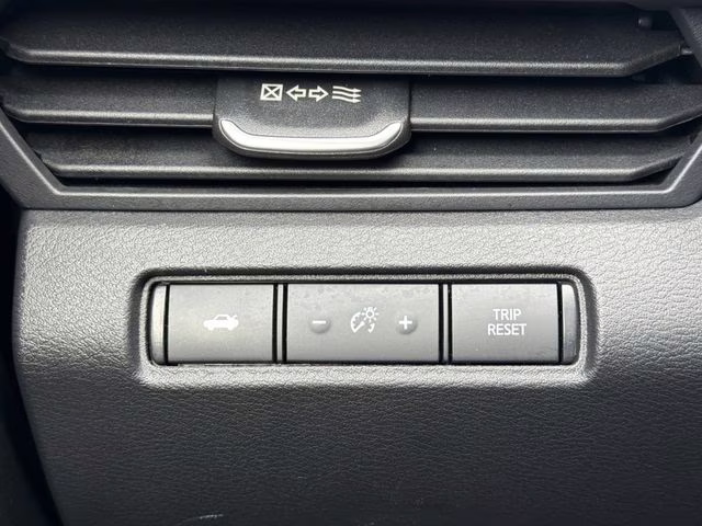 2024 Brilliant Silver Metallic Nissan Altima 2.5 SR FWD Sedan