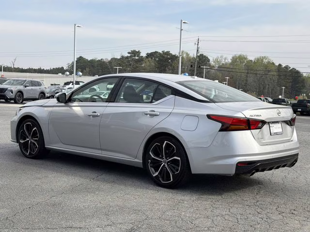 2024 Brilliant Silver Metallic Nissan Altima 2.5 SR FWD Sedan