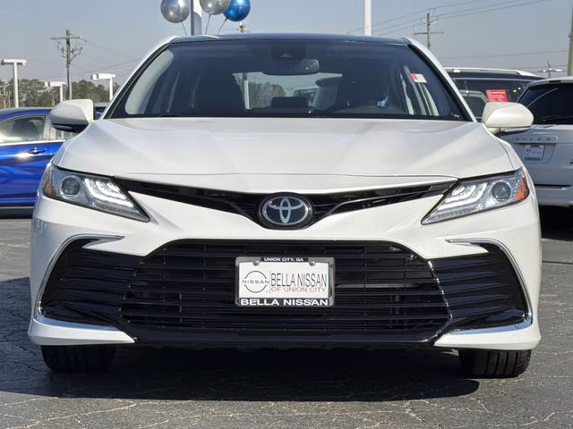 2024 Ice Cap Toyota Camry XLE FWD Sedan