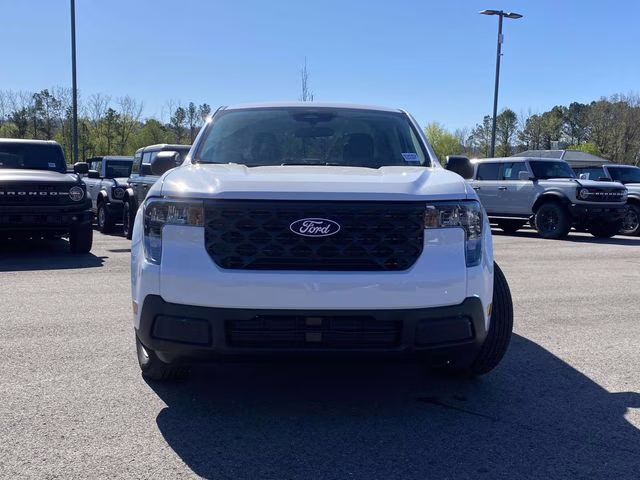 2026 Oxford White Ford Maverick XL AWD Truck