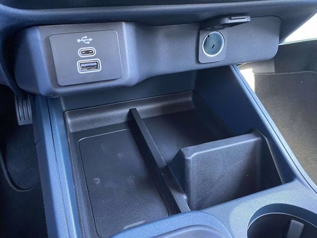 2026 Oxford White Ford Maverick XL AWD Truck