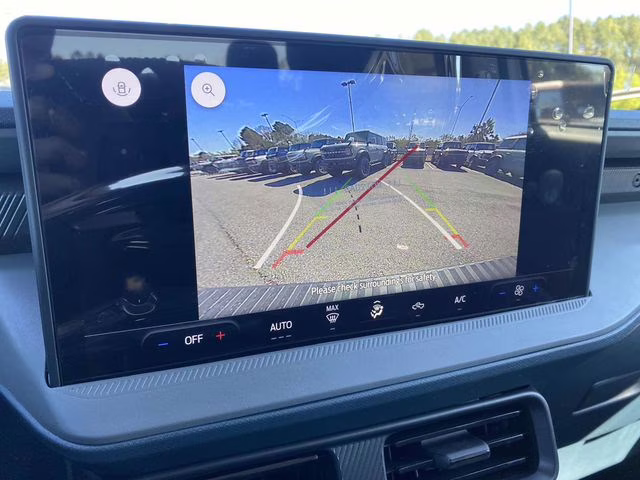 2026 Oxford White Ford Maverick XL AWD Truck