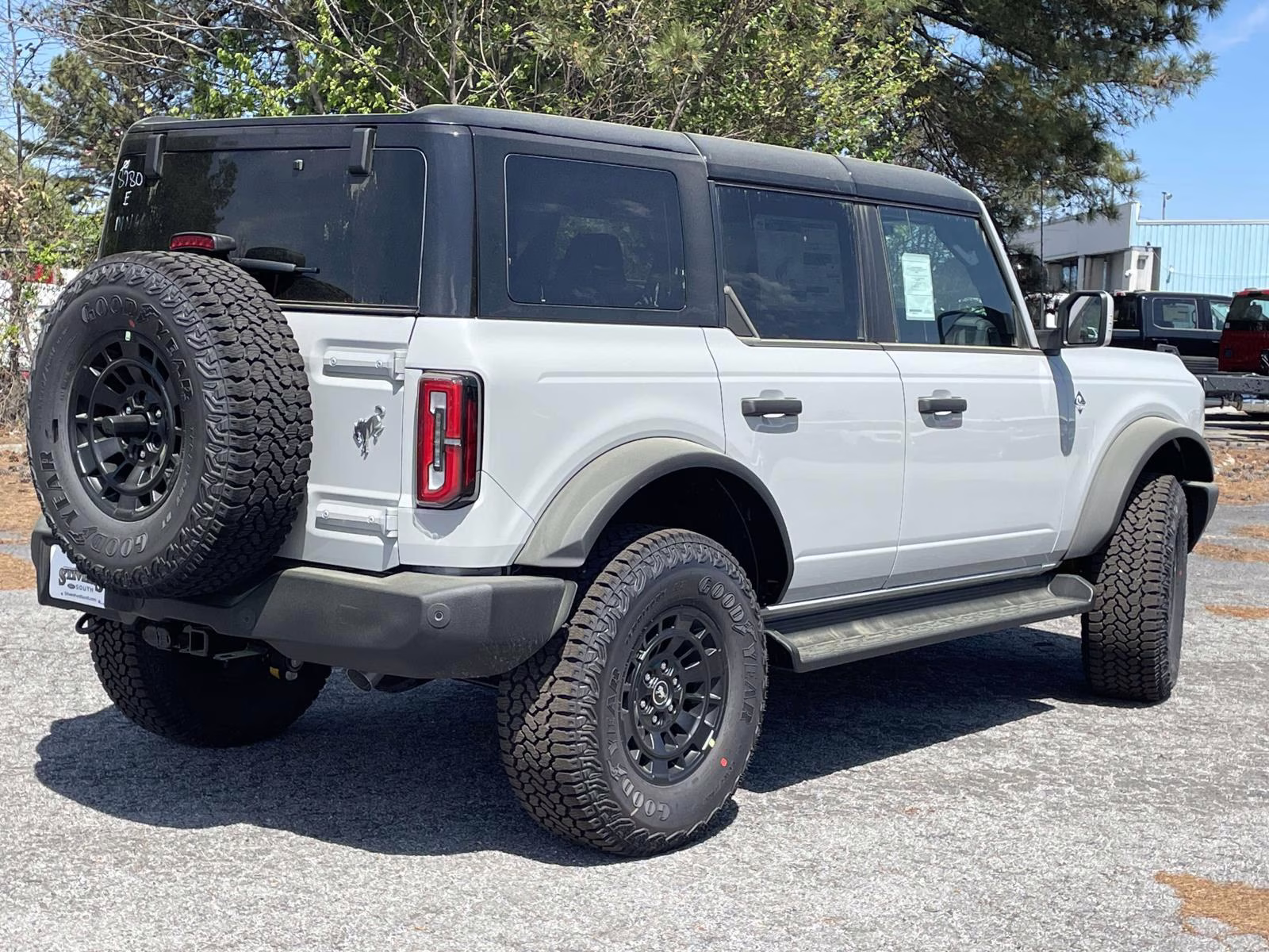 2026 Avalanche Ford Bronco Outer Banks 4X4 SUV