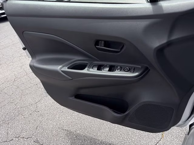 2025 Brilliant Silver Metallic Nissan Versa 1.6 S FWD Sedan