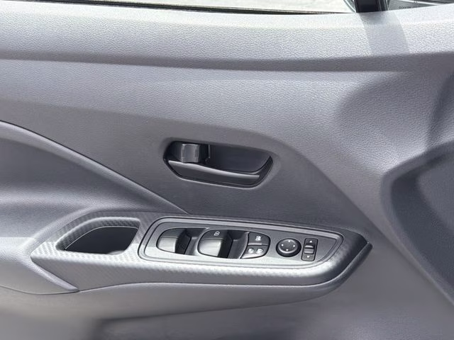 2025 Brilliant Silver Metallic Nissan Versa 1.6 S FWD Sedan