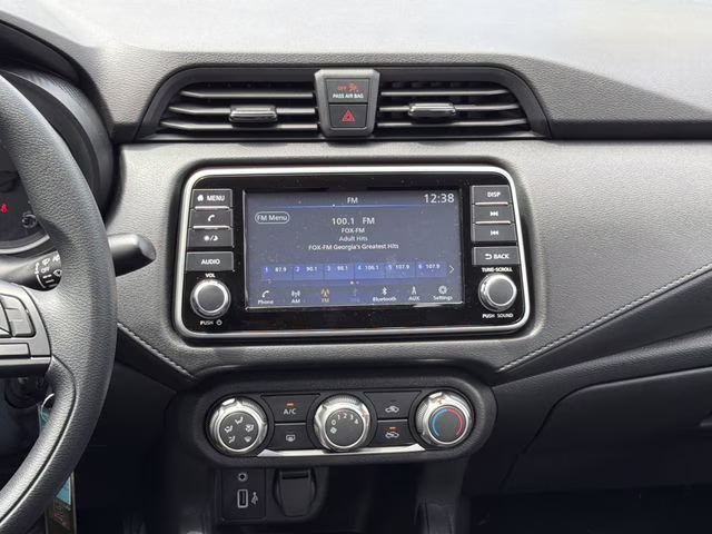 2025 Brilliant Silver Metallic Nissan Versa 1.6 S FWD Sedan