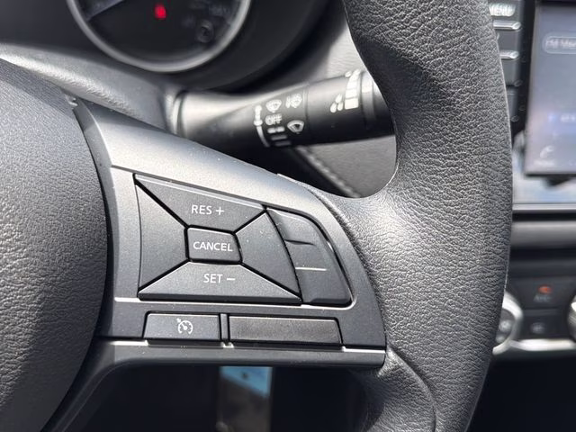 2025 Brilliant Silver Metallic Nissan Versa 1.6 S FWD Sedan