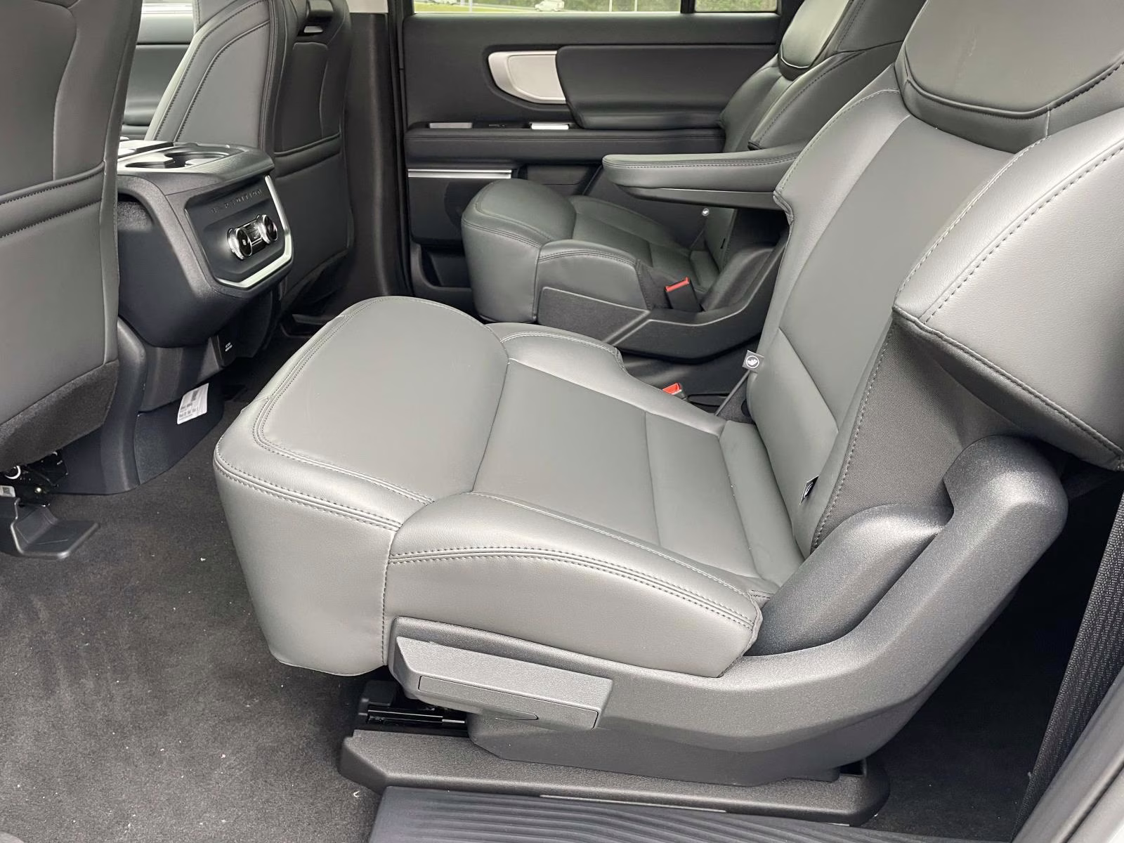 2026 Silver Metallic Ford Expedition Max Active RWD SUV