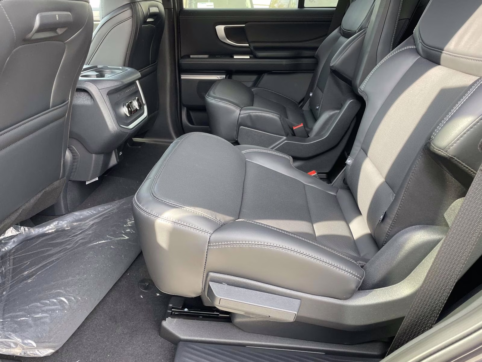 2026 Gray Metallic Ford Expedition Platinum 4X4 SUV