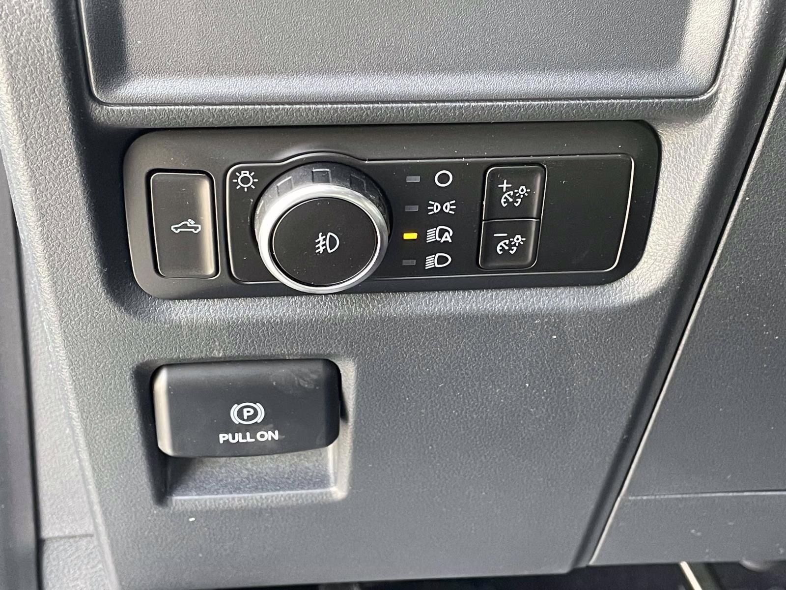 2026 Avalanche Ford F-150 STX 4X4 Truck