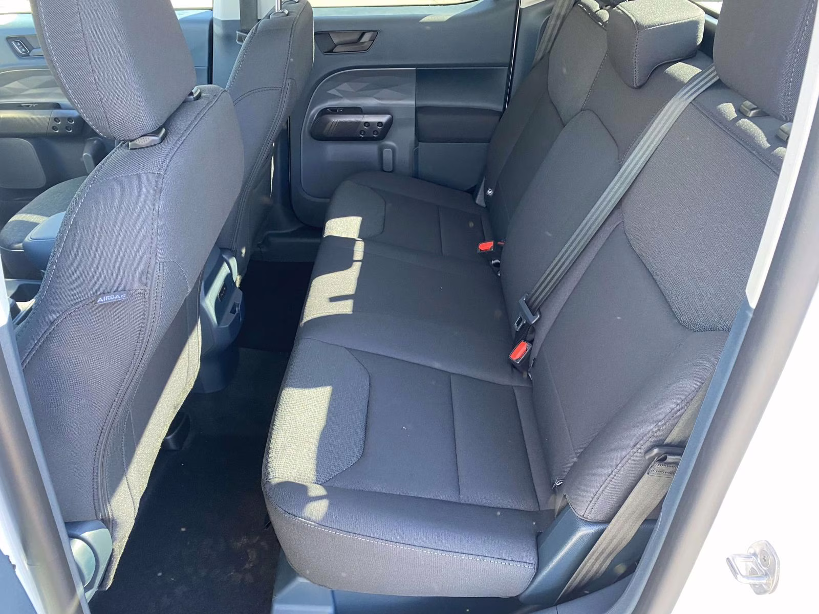 2026 Oxford White Ford Maverick XL AWD Truck