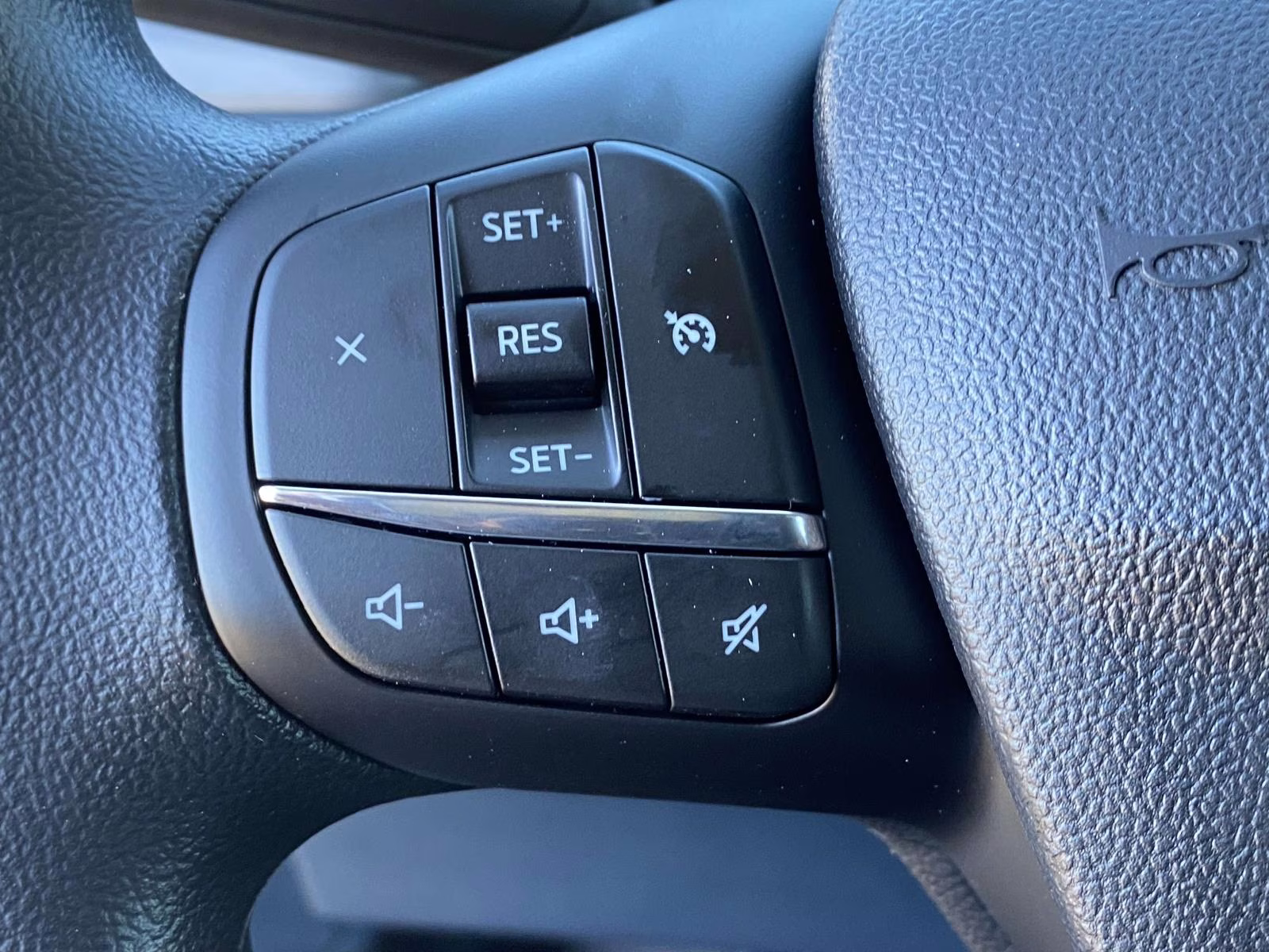 2026 Oxford White Ford Maverick XL AWD Truck