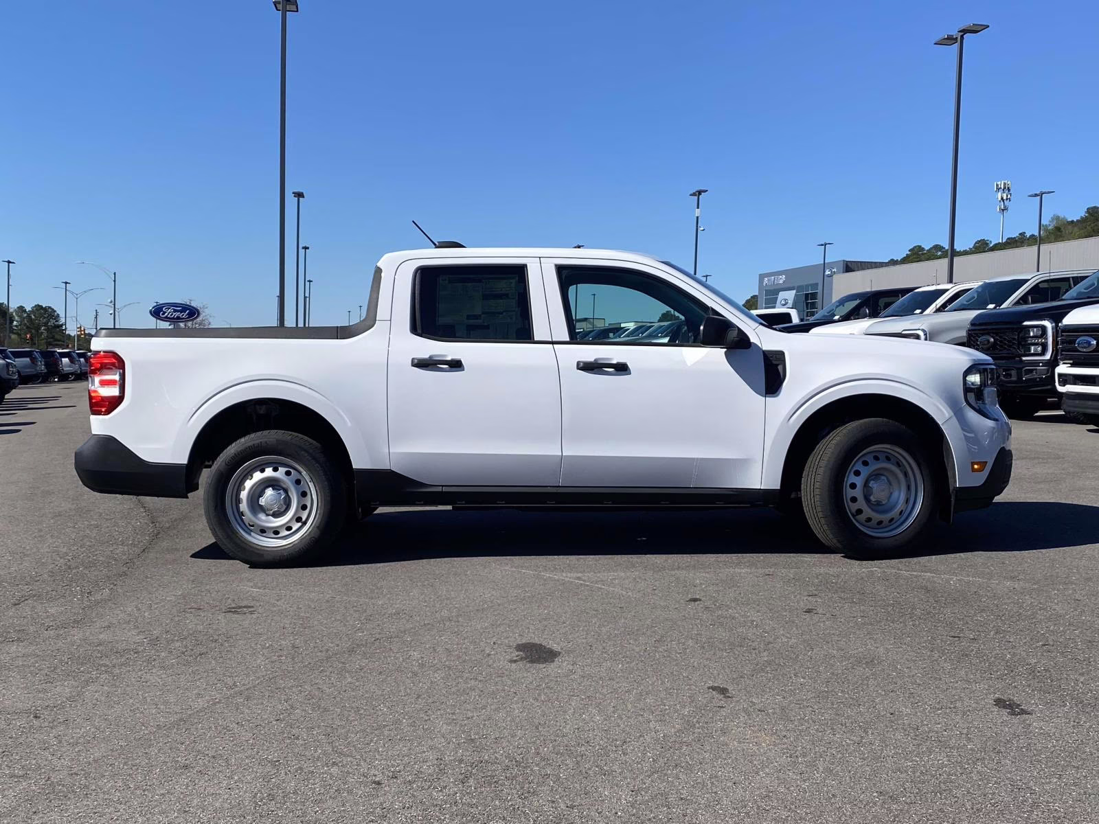 2026 Oxford White Ford Maverick XL AWD Truck