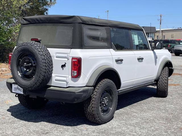 2026 Oxford White Ford Bronco Big Bend 4X4 SUV