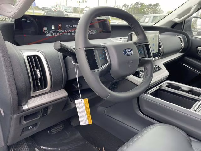 2026 Silver Metallic Ford Expedition Max Active RWD SUV