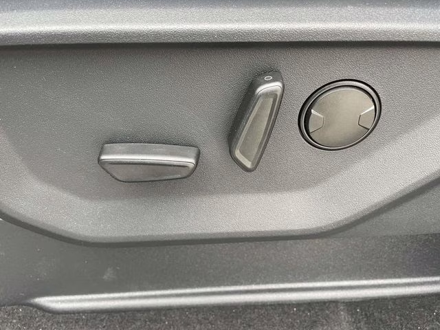 2026 Silver Metallic Ford Expedition Max Active RWD SUV