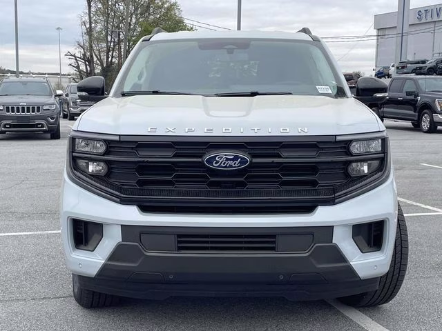 2026 Silver Metallic Ford Expedition Max Active RWD SUV