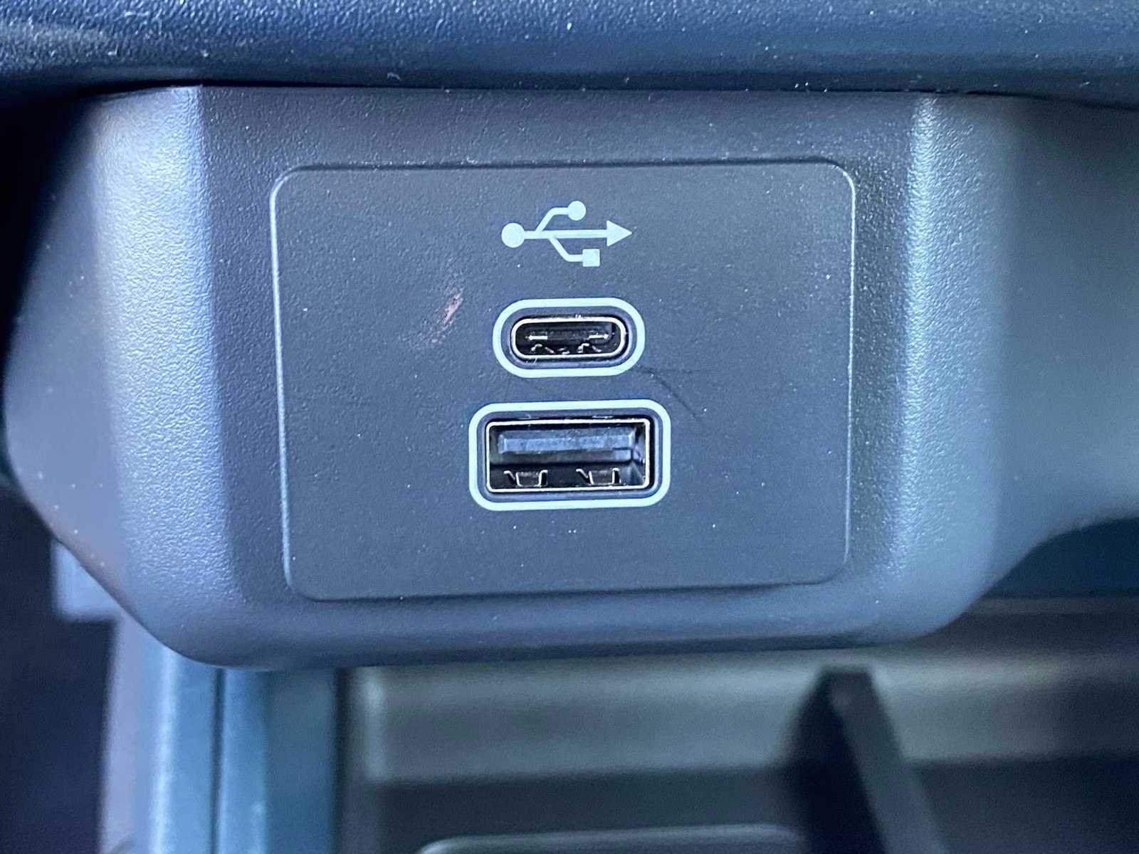 2026 Oxford White Ford Maverick XL AWD Truck