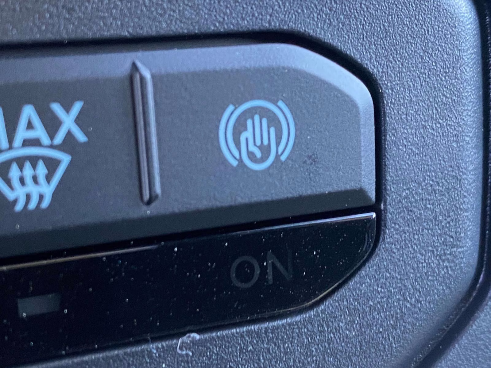 2026 Oxford White Ford Maverick XL AWD Truck